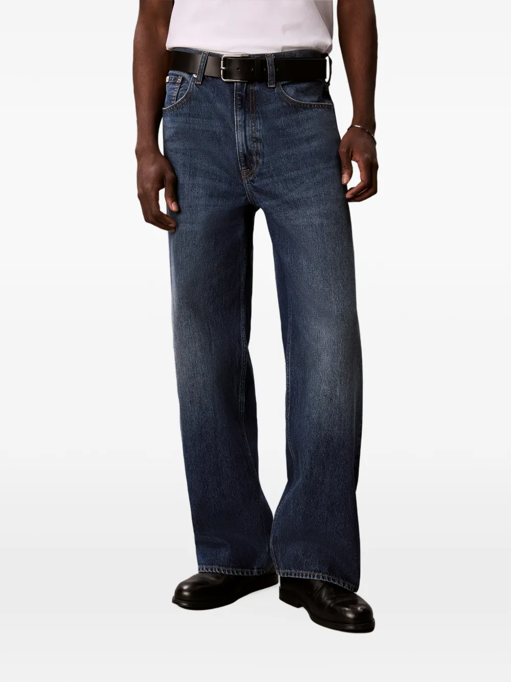 Calvin Klein Jeans met vervaagd effect en logopatch Blauw