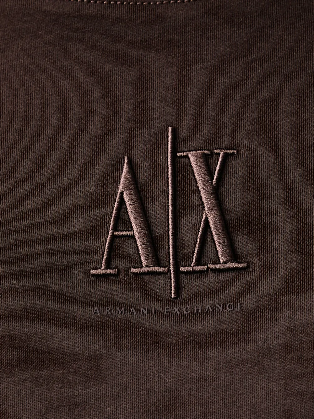 Armani Exchange T-shirt met geborduurd logo Bruin