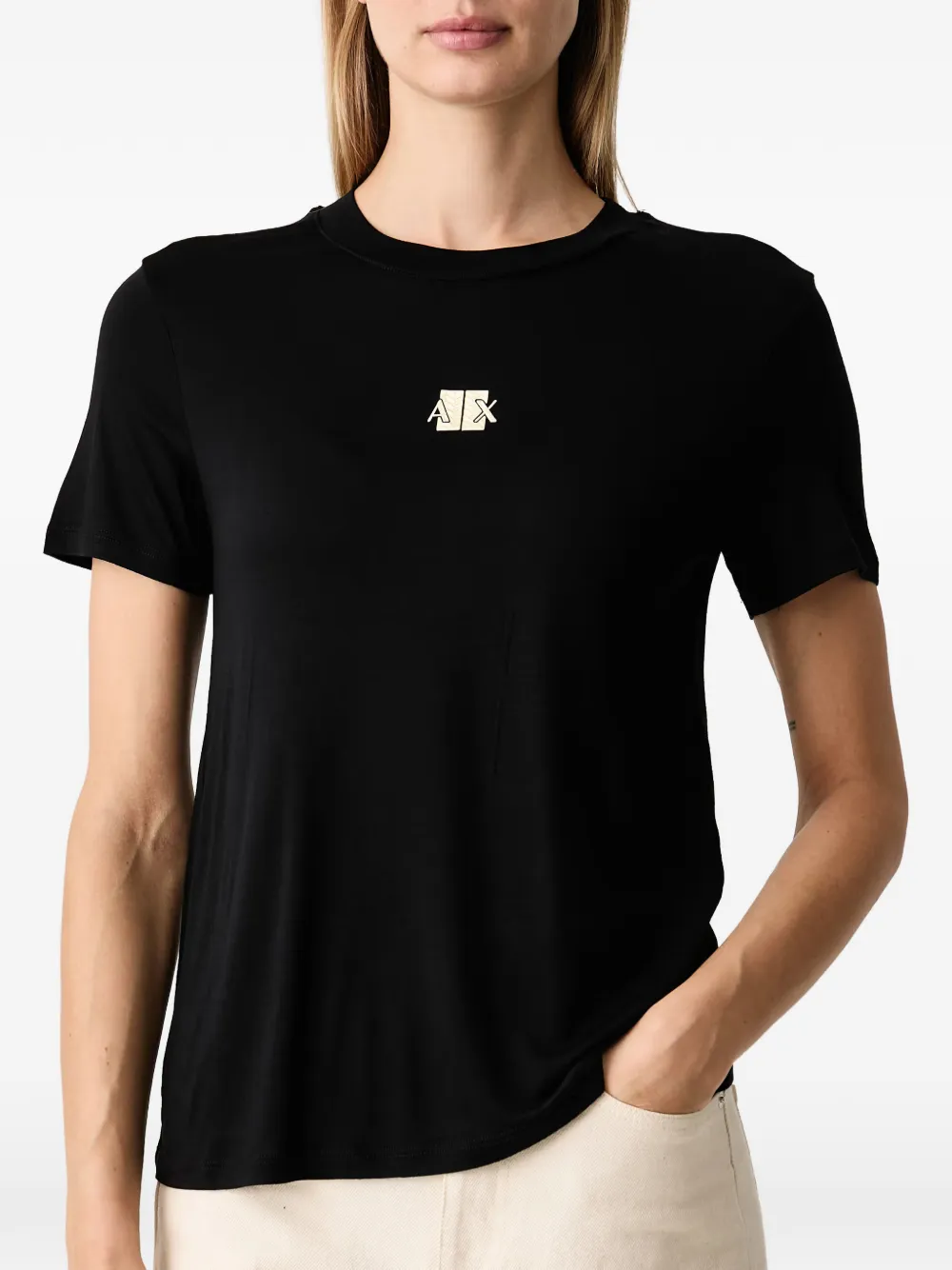 Armani Exchange T-shirt met logoplakkaat Zwart