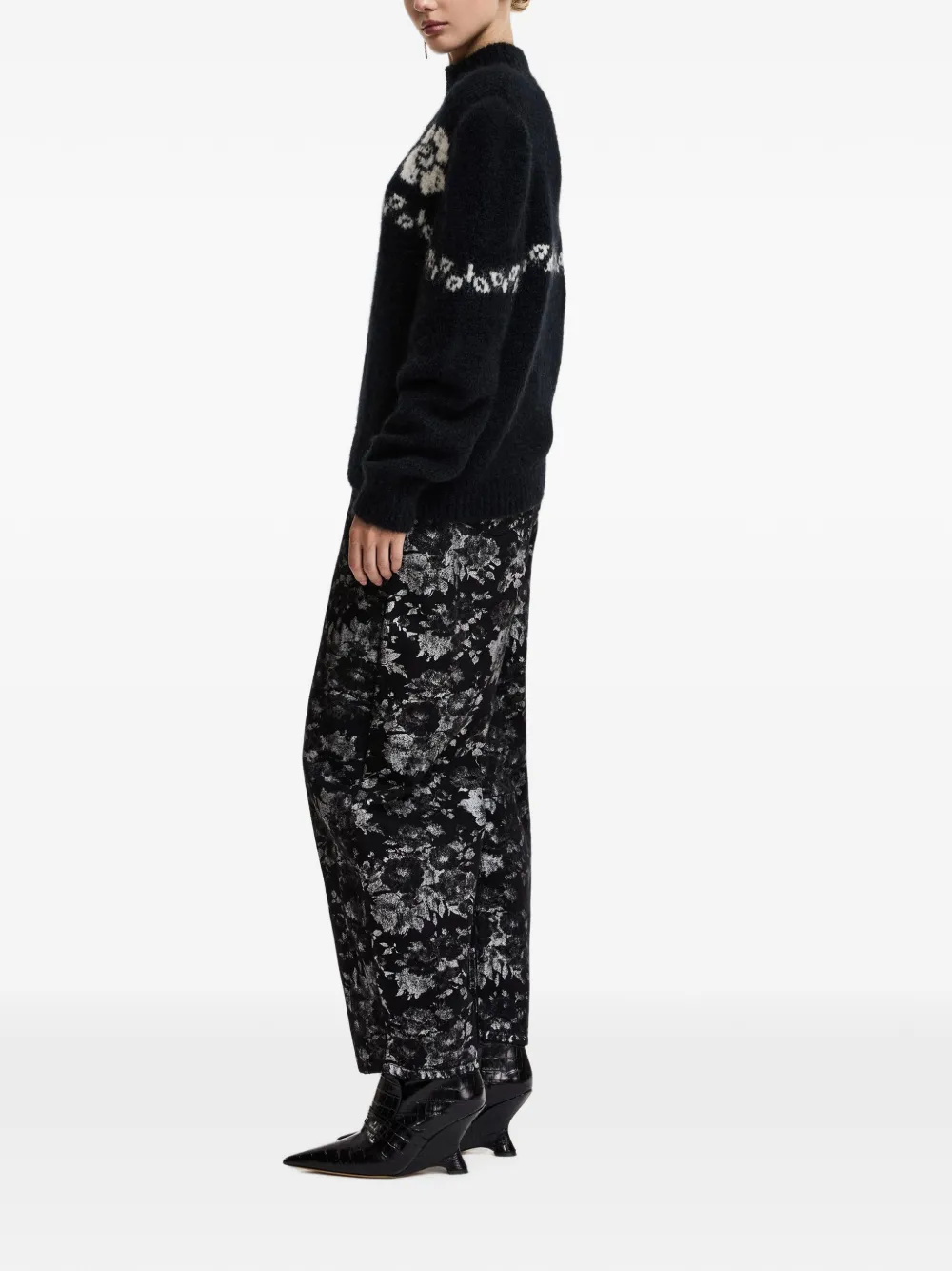 Essentiel Antwerp Ko jeans met bloemenprint en barrelpijpen Zwart