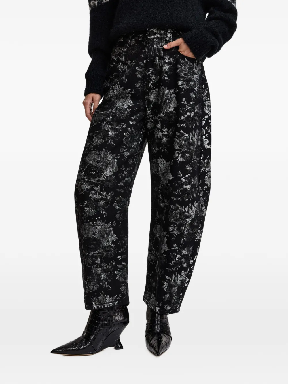 Essentiel Antwerp Ko jeans met bloemenprint en barrelpijpen Zwart