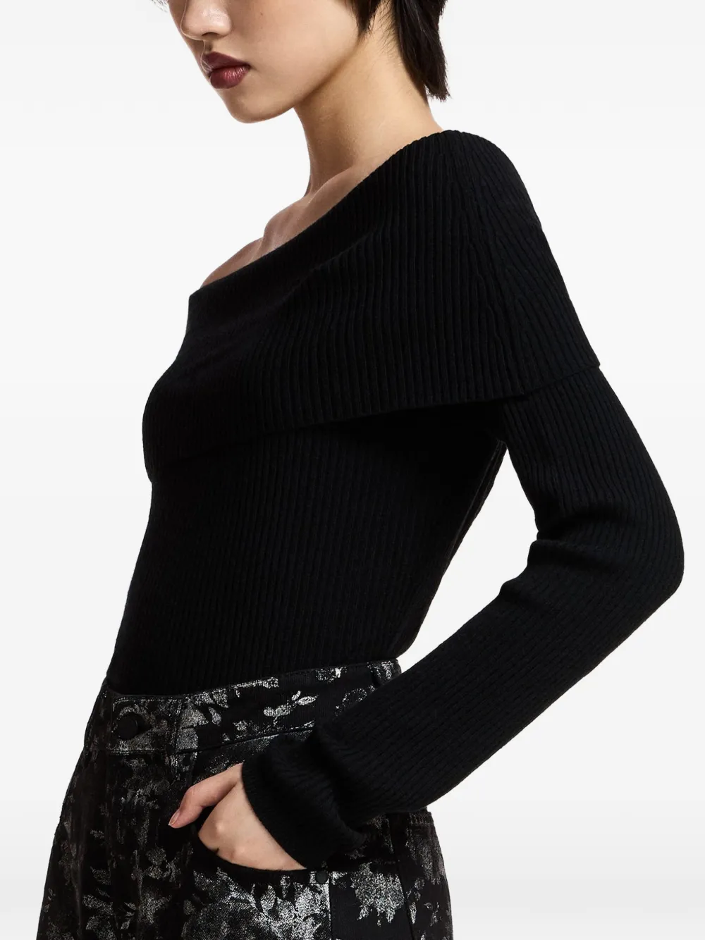 Essentiel Antwerp Killy off-shoulder ribbed-knit sweater Zwart
