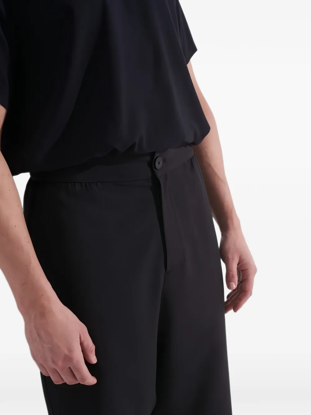 Tessitura Broek met verlaagd kruis en toelopende pijpen Zwart