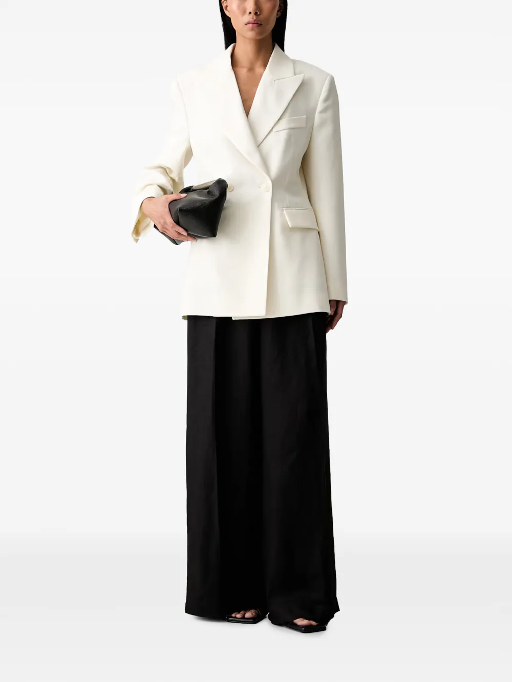 ANINE BING Blazer met dubbele rij knopen en puntige revers Beige