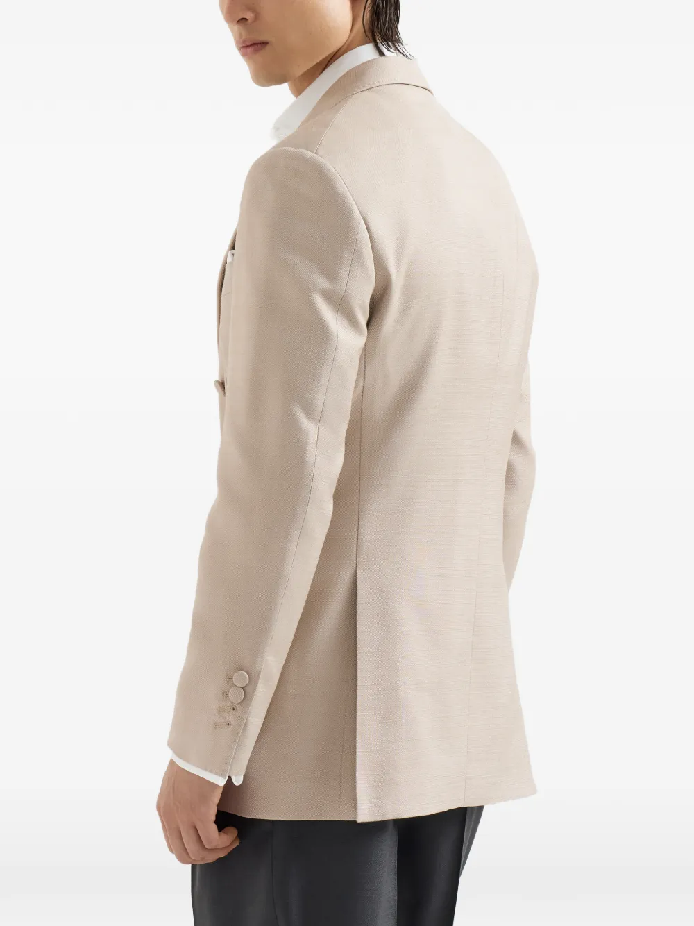 Brunello Cucinelli Zijden smokingjack met anderhalve rij knopen en puntige revers Beige