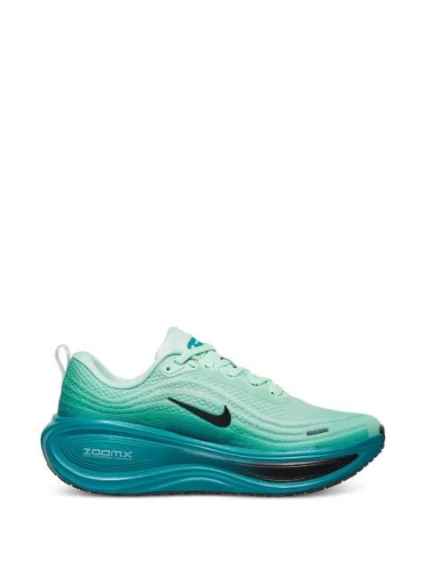 Nike Vomero Plus sneakers