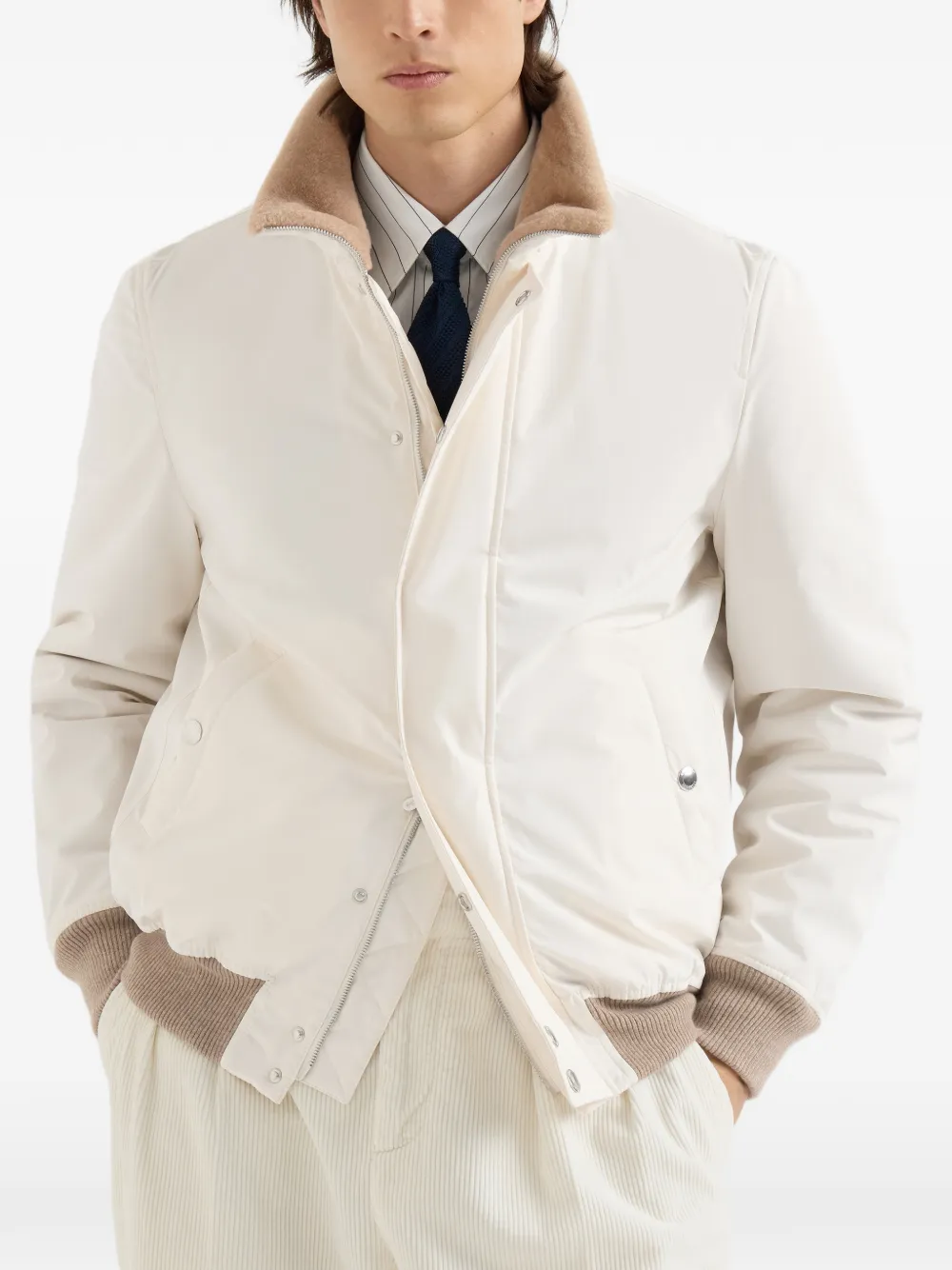 Brunello Cucinelli Gelamineerd nylon aviatorjack met lammy voering Beige