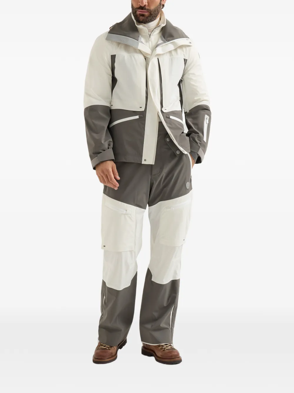 Brunello Cucinelli Mountain performance-salopette van verlijmde taf met logo Grijs