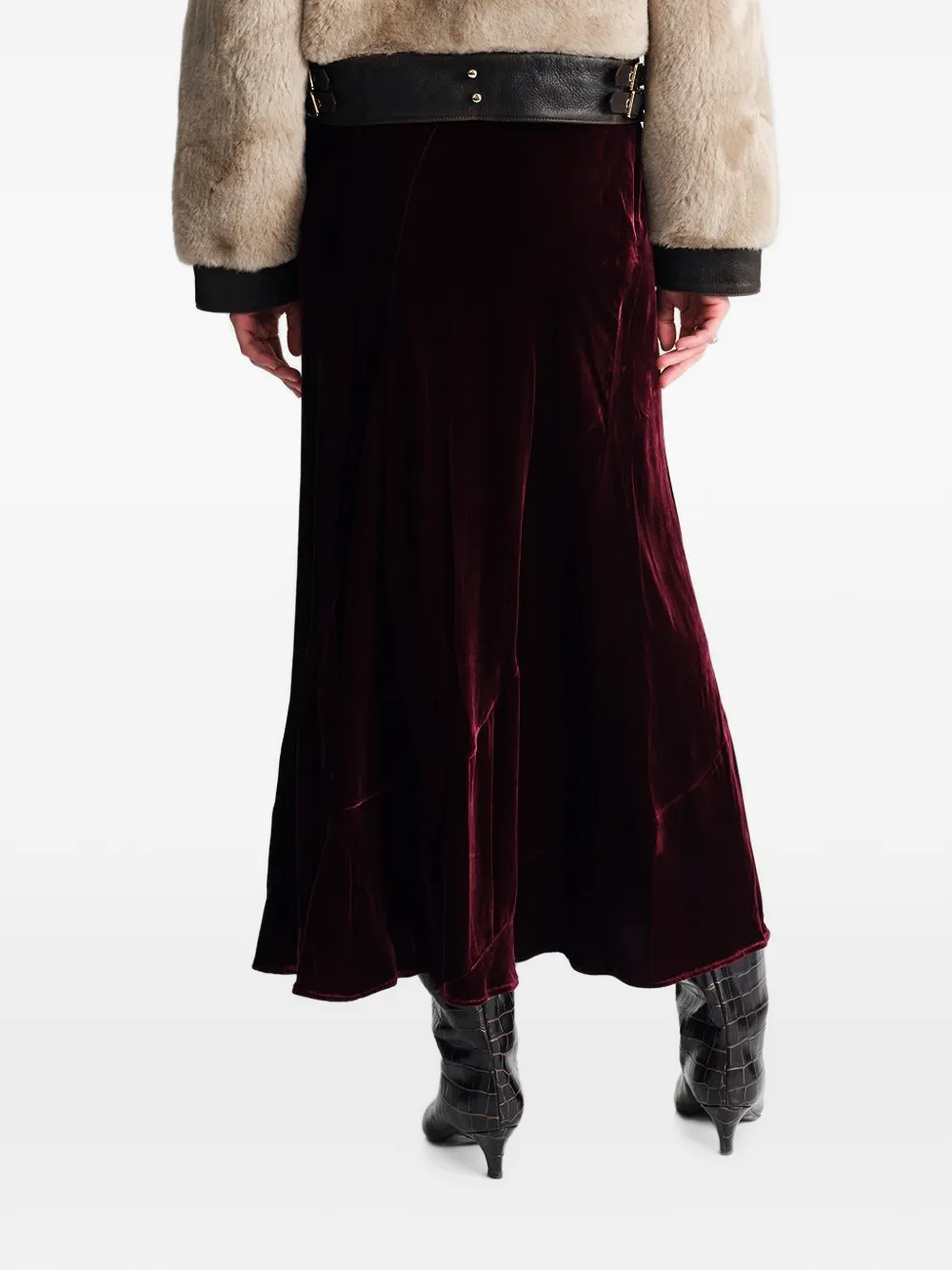Cara Sanvi velvet midi skirt Rood