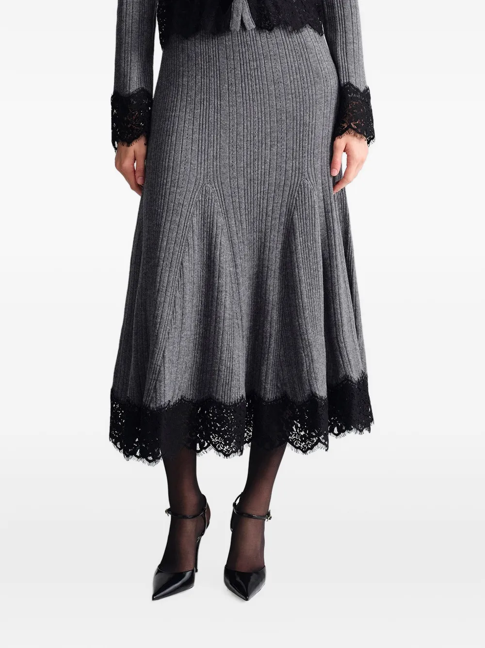 Cara Parisa lace-trim midi skirt Grijs