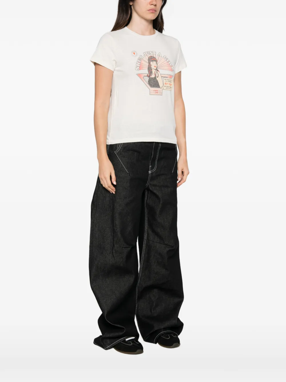 RE DONE Just a Girl T-shirt met grafische print Beige