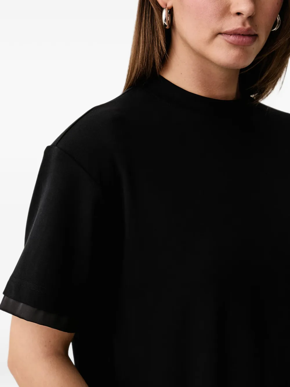 Silvian Heach satin-trim logo-plaque T-shirt Zwart