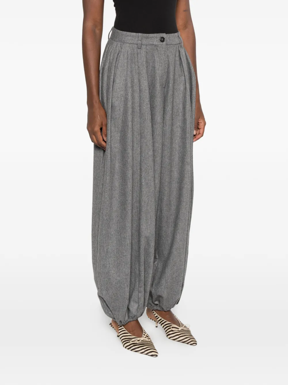 THELATEST pleated elasticated-cuff trousers Grijs