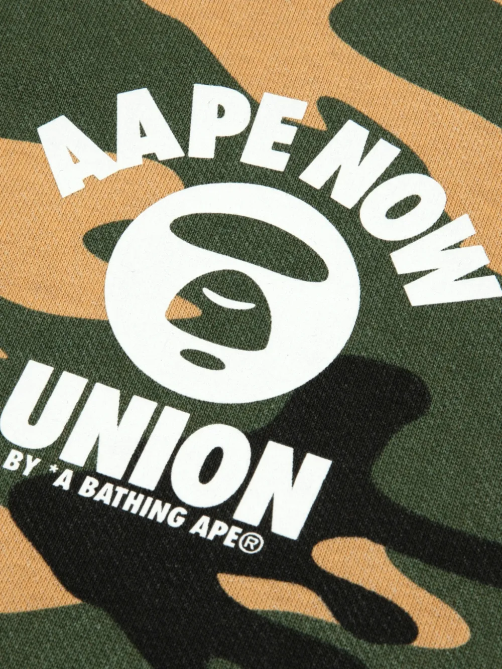 AAPE BY *A BATHING APE camouflage-print zip-up hoodie Groen
