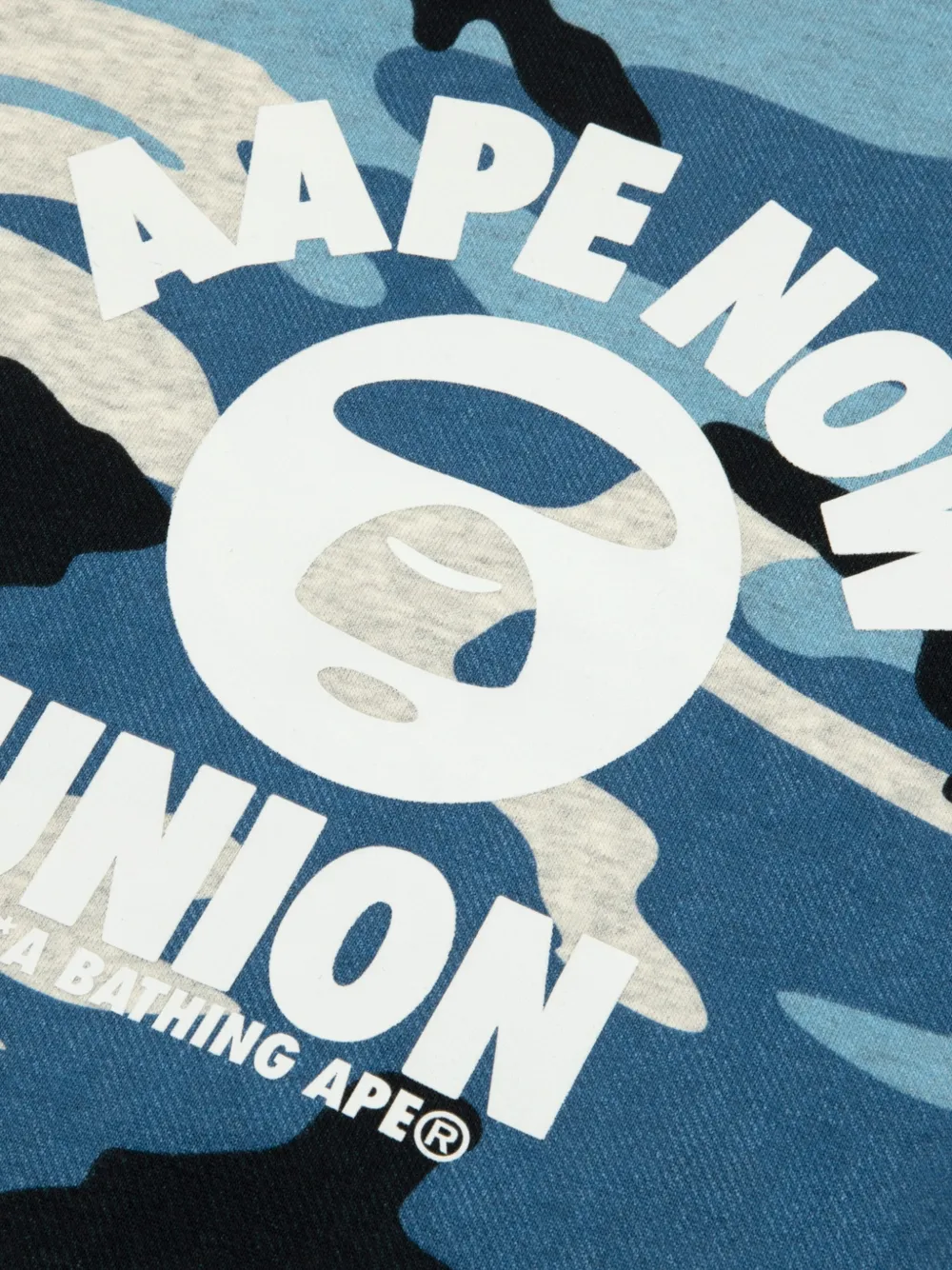 AAPE BY *A BATHING APE camouflage-print logo-print sweater Blauw