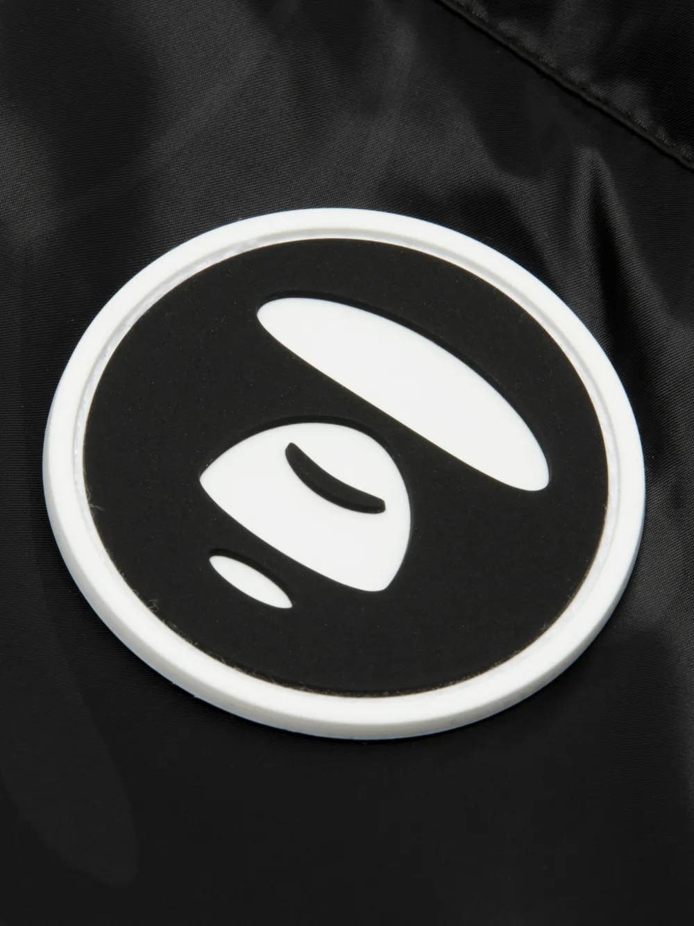 AAPE BY *A BATHING APE Moonface-patch camouflage-print padded jacket Zwart
