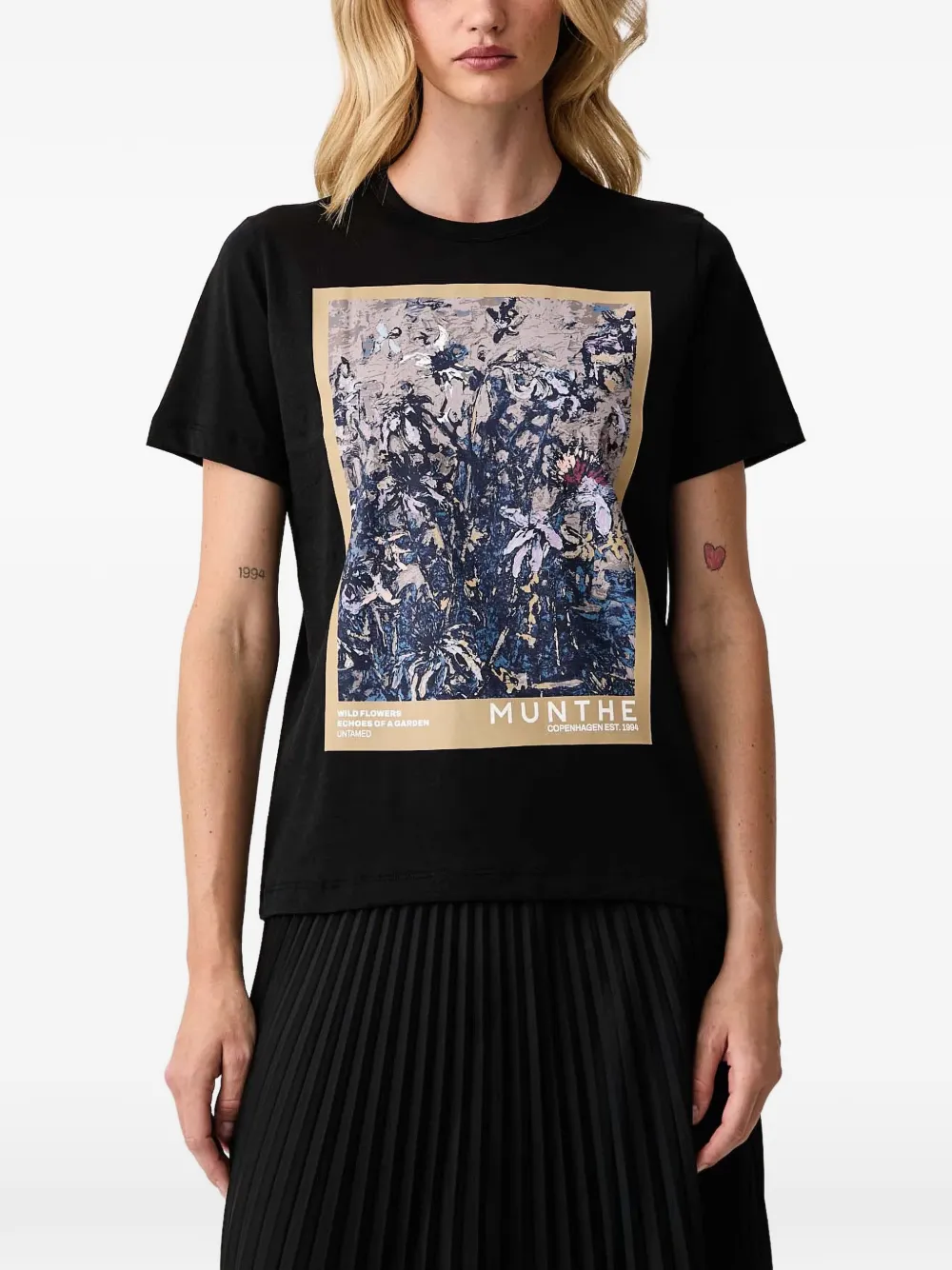 MUNTHE Vuranus graphic-print T-shirt