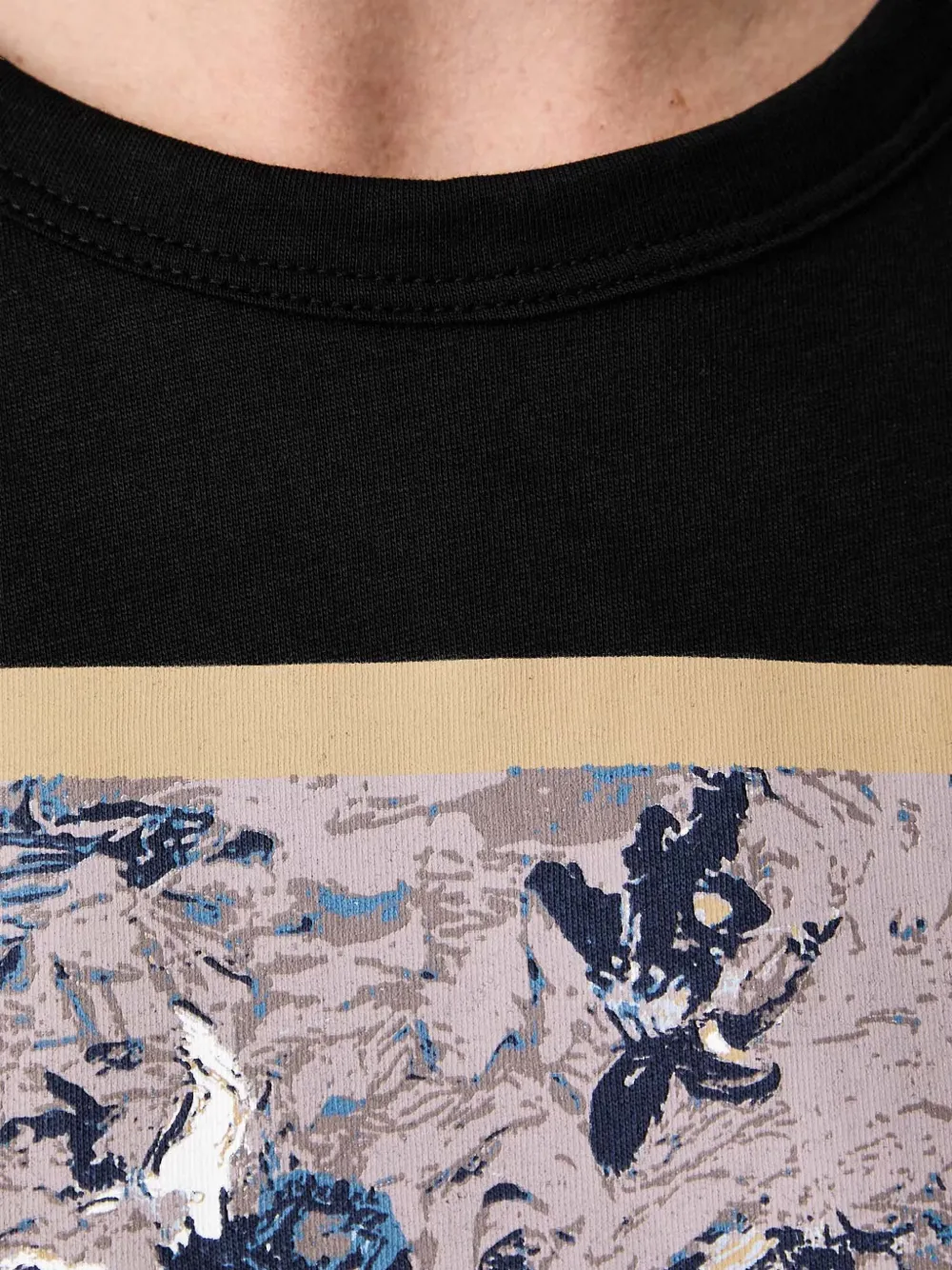 MUNTHE Vuranus T-shirt met grafische print Zwart