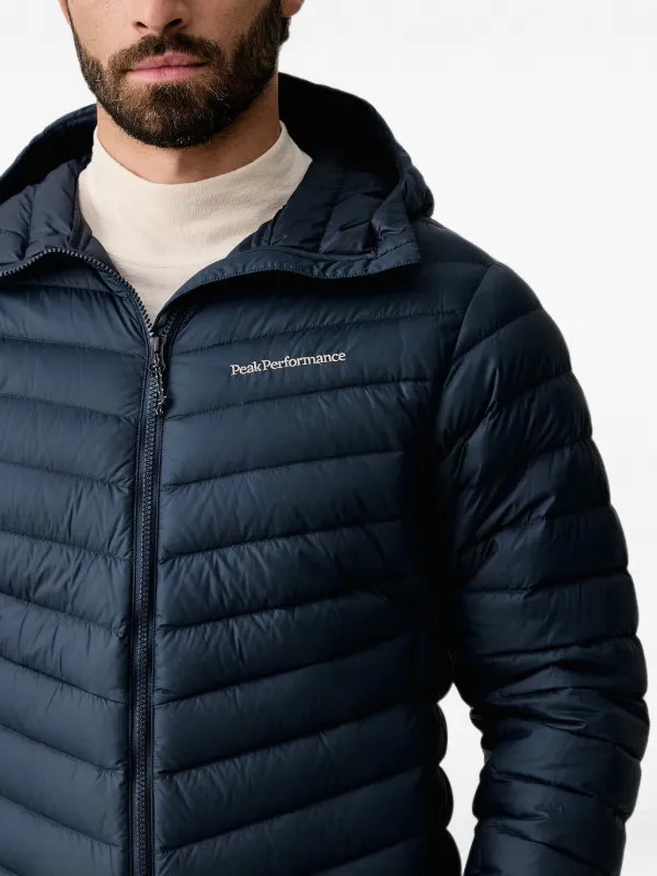 Peak Performance Frost フーデッド キルティングジャケット | ブルー