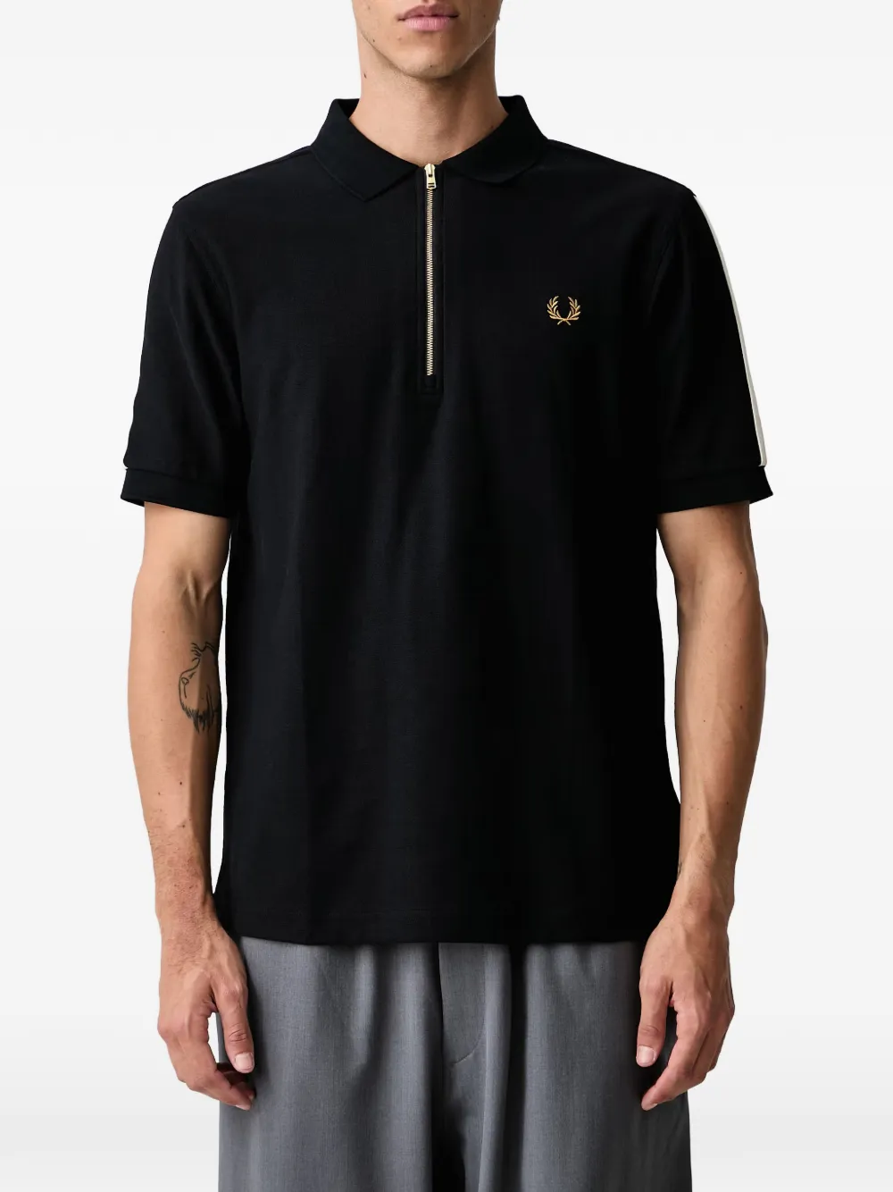 Fred Perry zip-fastening stripe-trim polo shirt Zwart