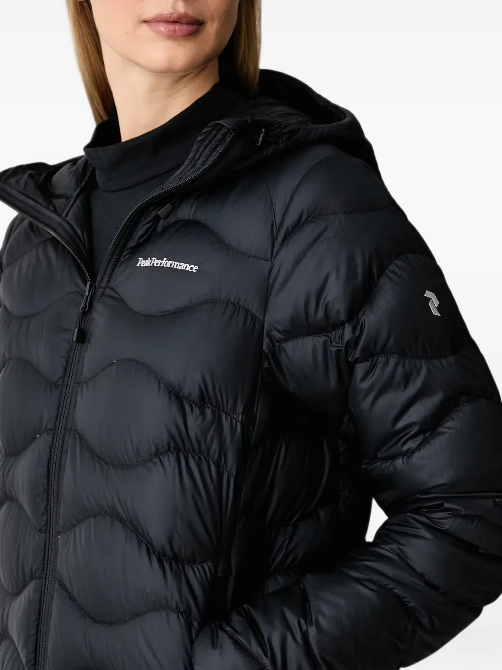 Peak Performance Helium gewatteerd jack met capuchon Zwart