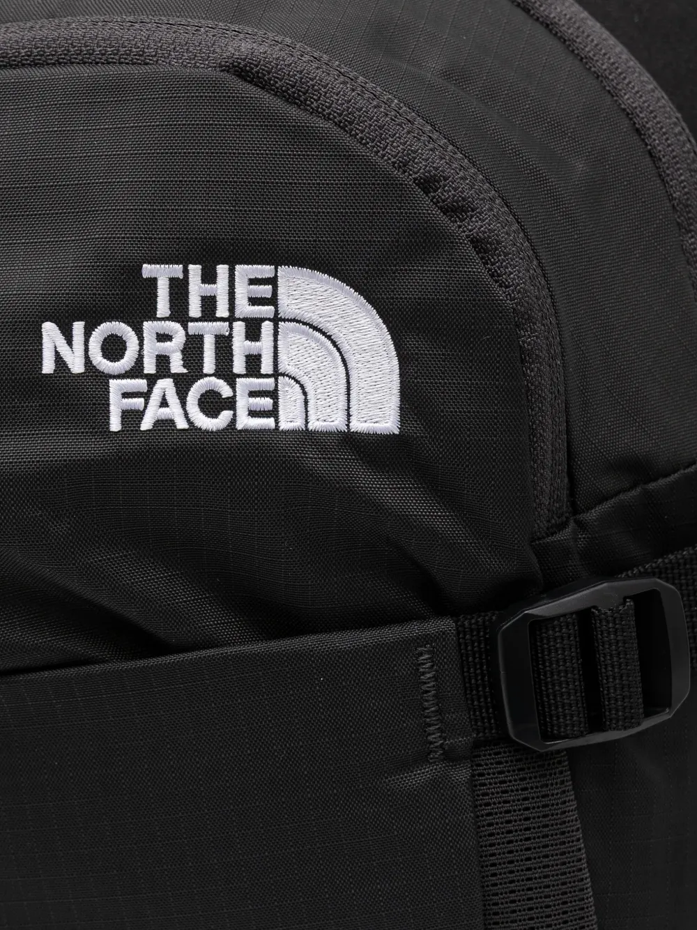 The North Face Basin 15 rugzak met geborduurd logo Zwart