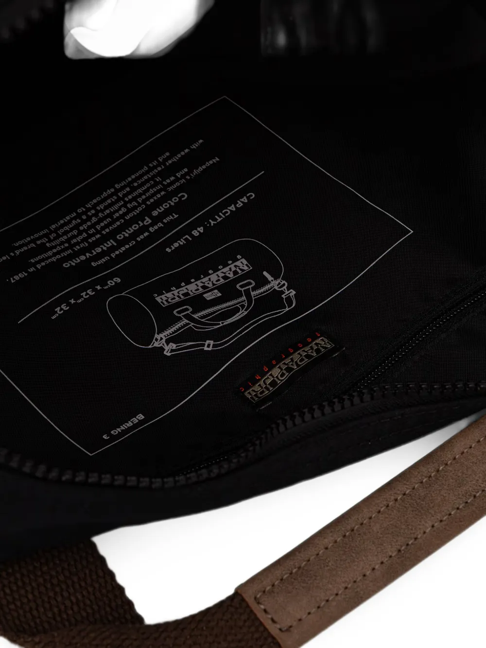 Napapijri 48 LT Bering reistas met logo-print Zwart