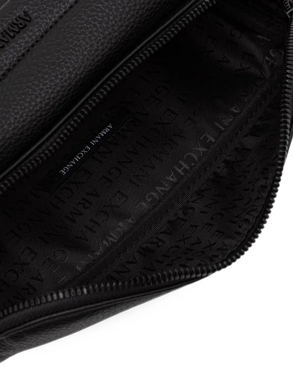 Armani Exchange Heuptas met textuur Zwart