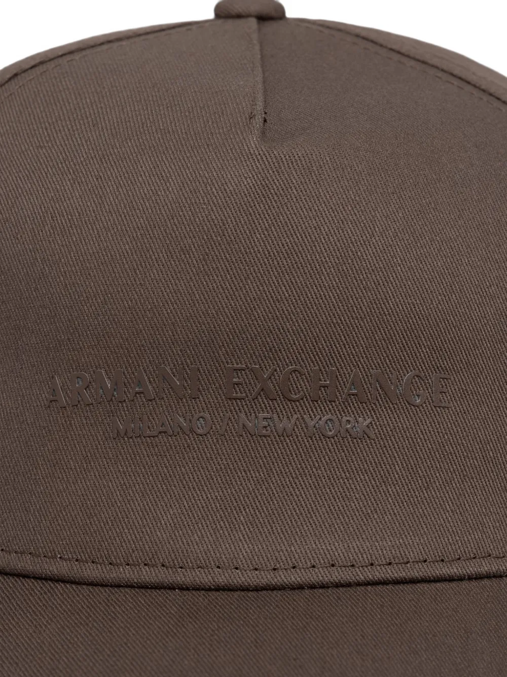 Armani Exchange Honkbalpet met geborduurd logo Bruin