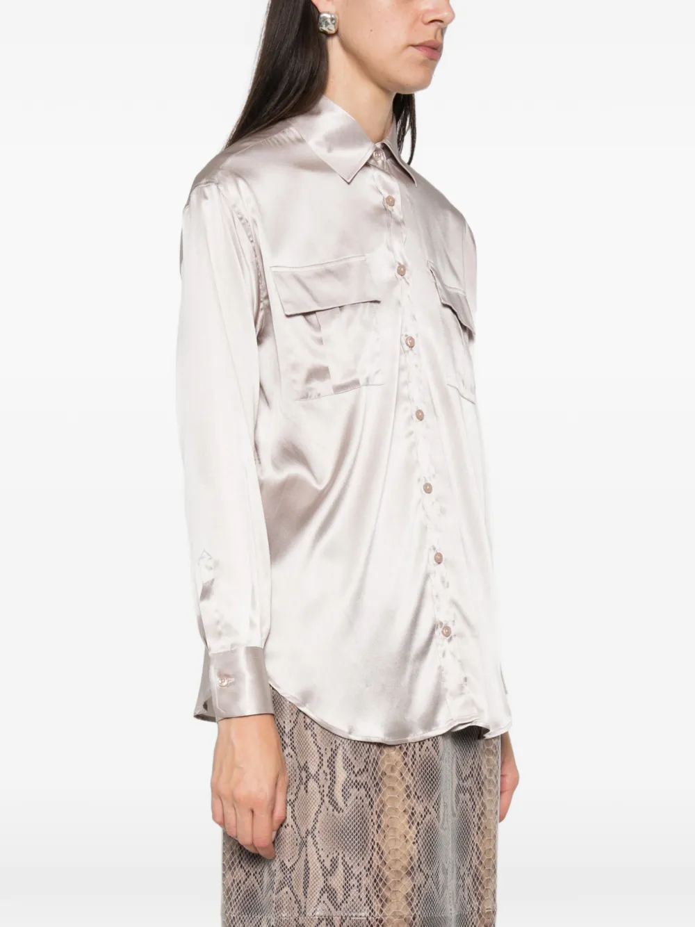 Tagliatore T-shirt met borstzak en satijnen afwerking Beige