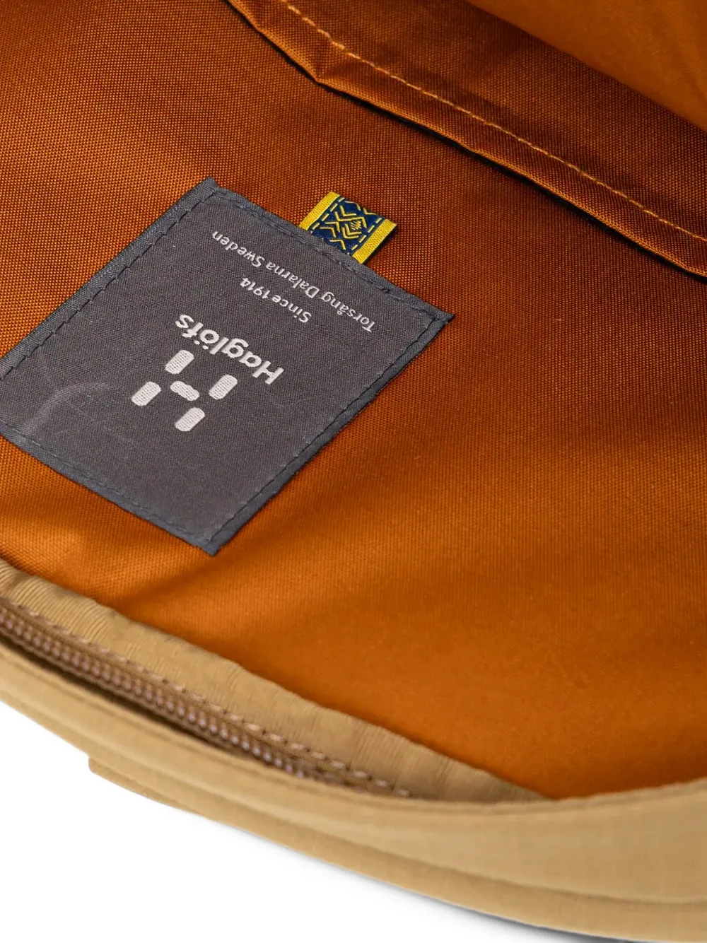 Haglöfs Jarve Multi 28 rugzak met vlakken en logo-print Beige