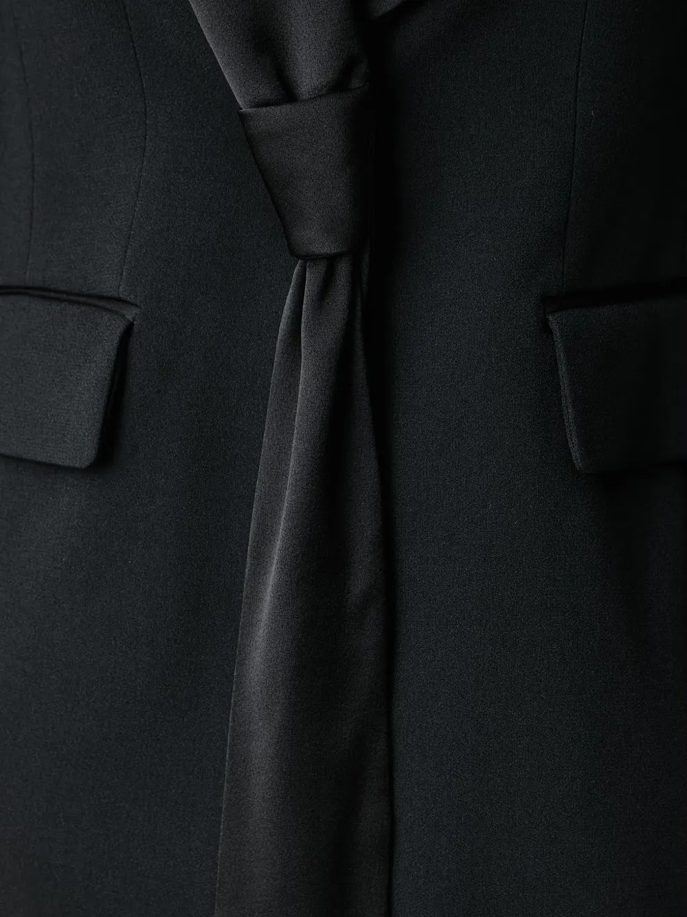 LUISA SPAGNOLI Spazzola blazer met sjaalrevers en geknoopt detail Zwart