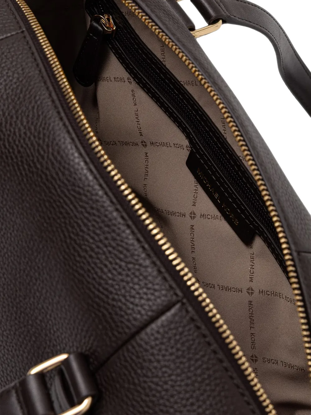 Michael Kors Grote Teddi schoudertas met textuur Bruin
