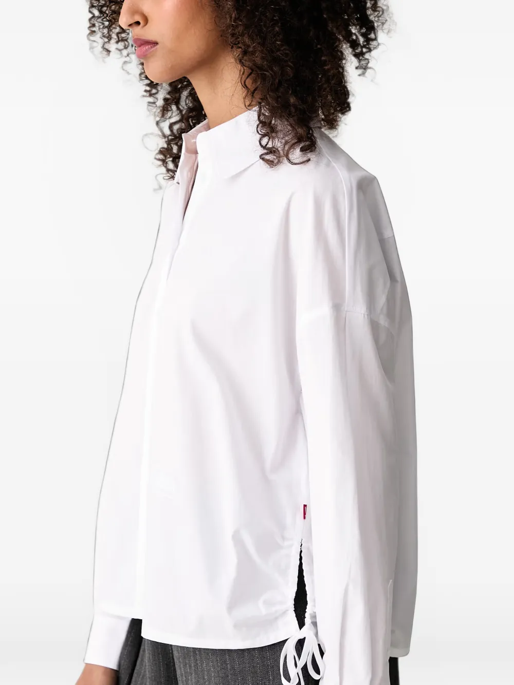 Joop! Blouse met trekkoord aan de zijkant en logo-patch Wit