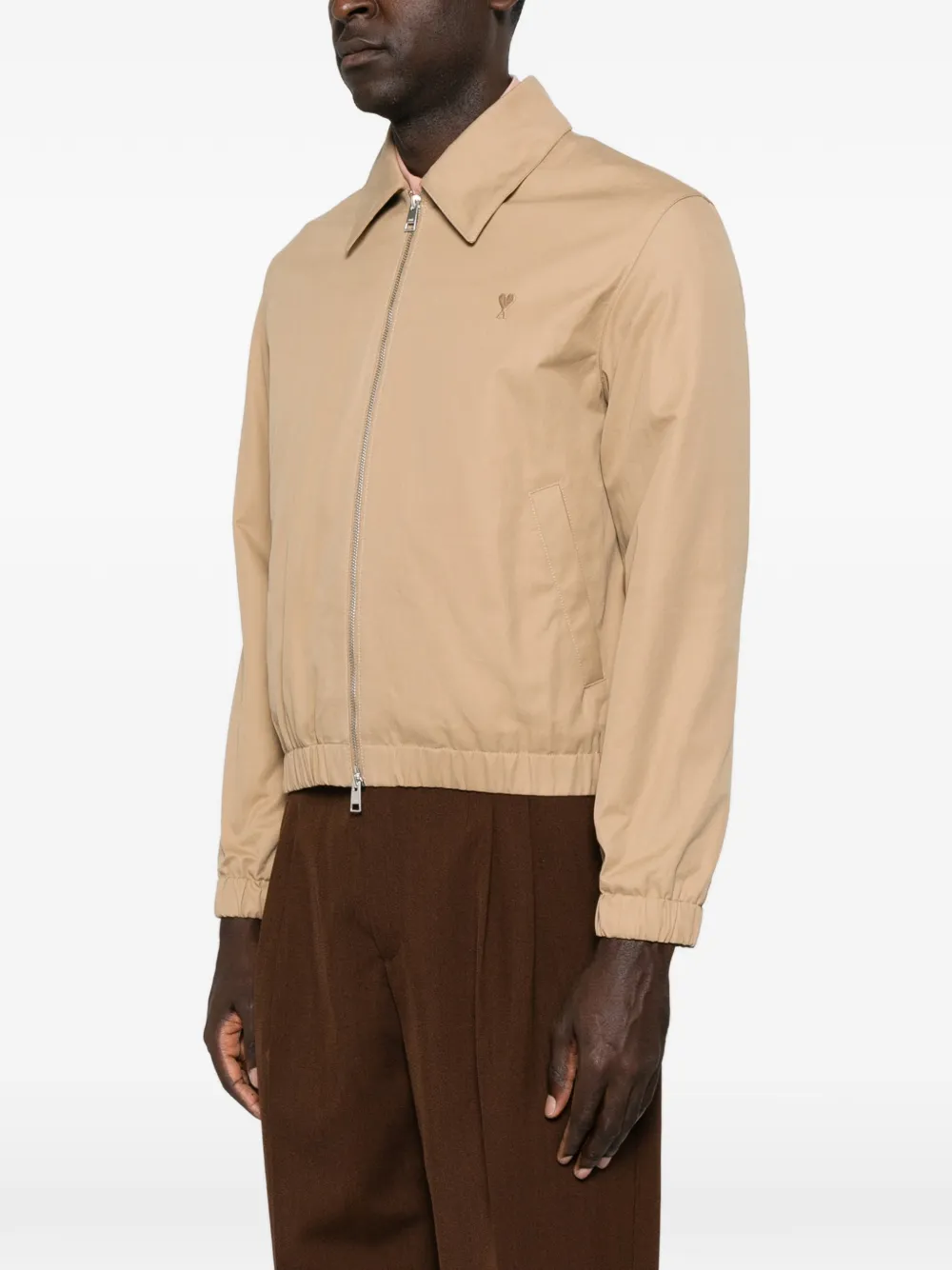 AMI Paris Ami de Coeur jack met rits Beige