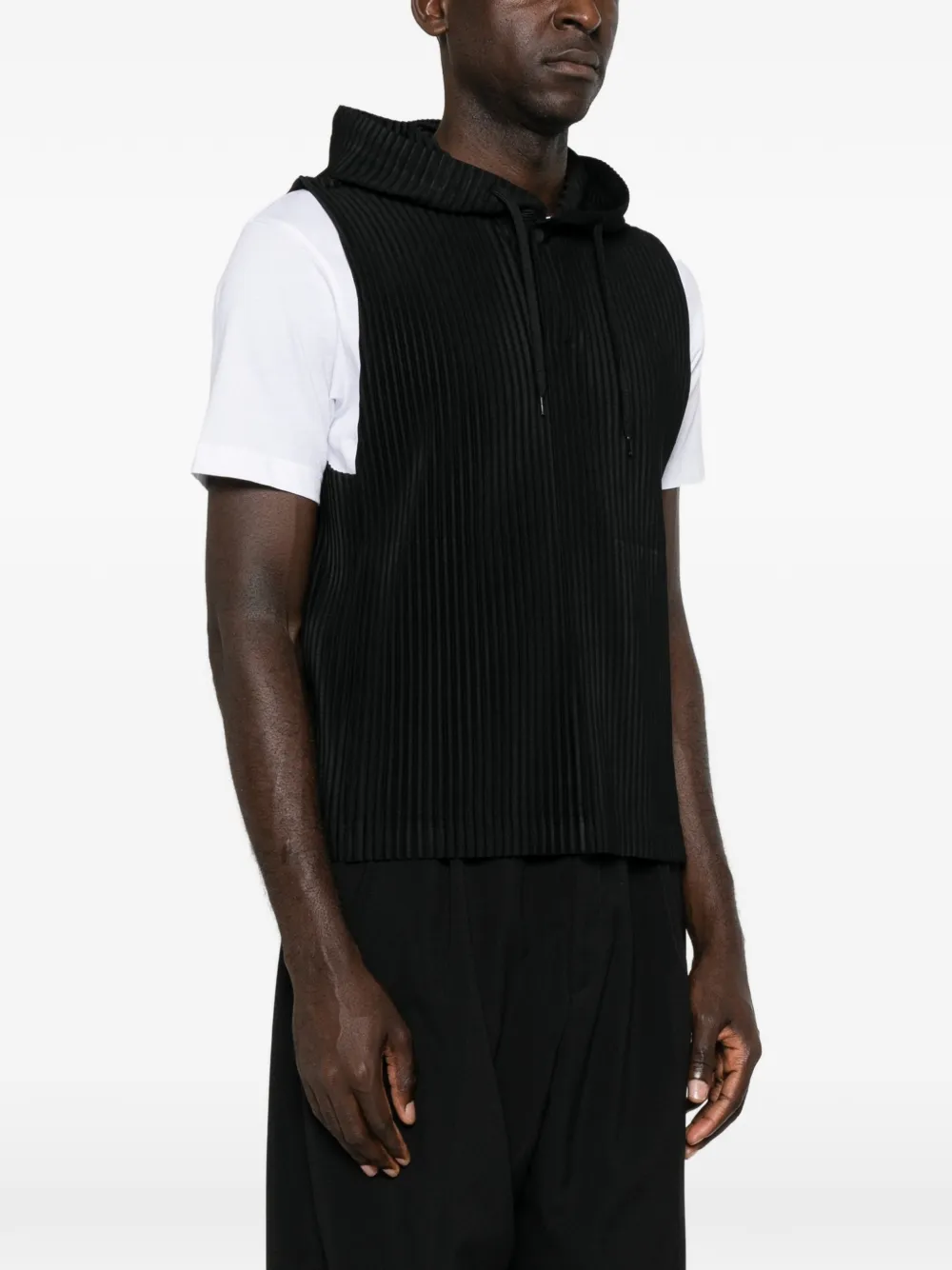 Homme Plissé Issey Miyake pleated hooded vest Zwart