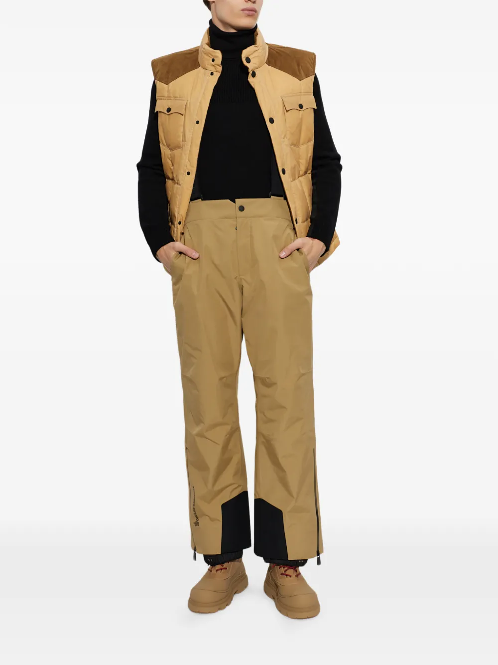 Moncler Grenoble Après-Ski gewatteerde bodywarmer Beige