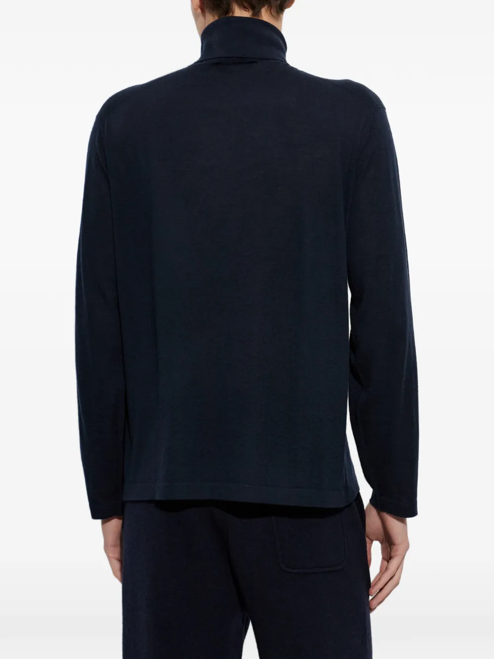 Lisa Yang Quentin coltrui Blauw