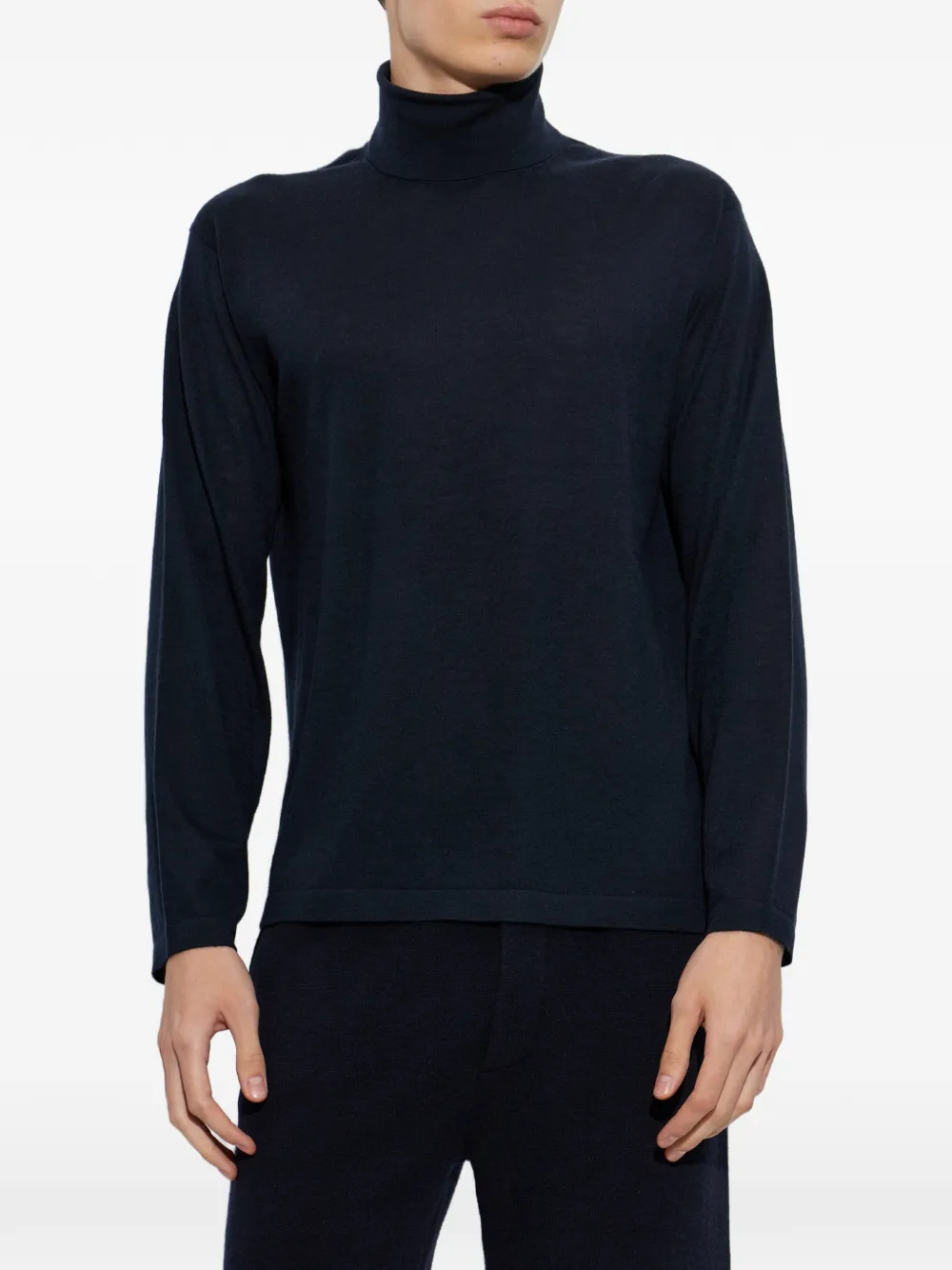 Lisa Yang Quentin coltrui Blauw