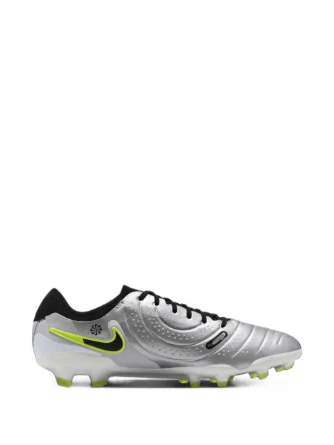 Nike Tiempo Legend 10 Pro cleats