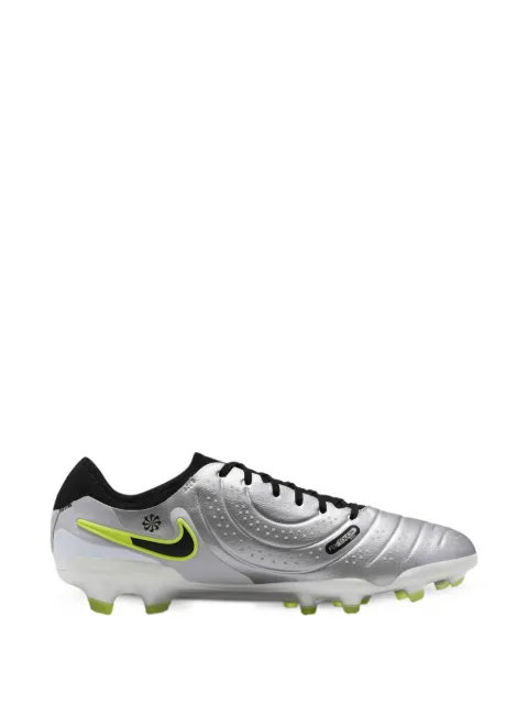 Nike Tiempo Legend 10 Pro cleats