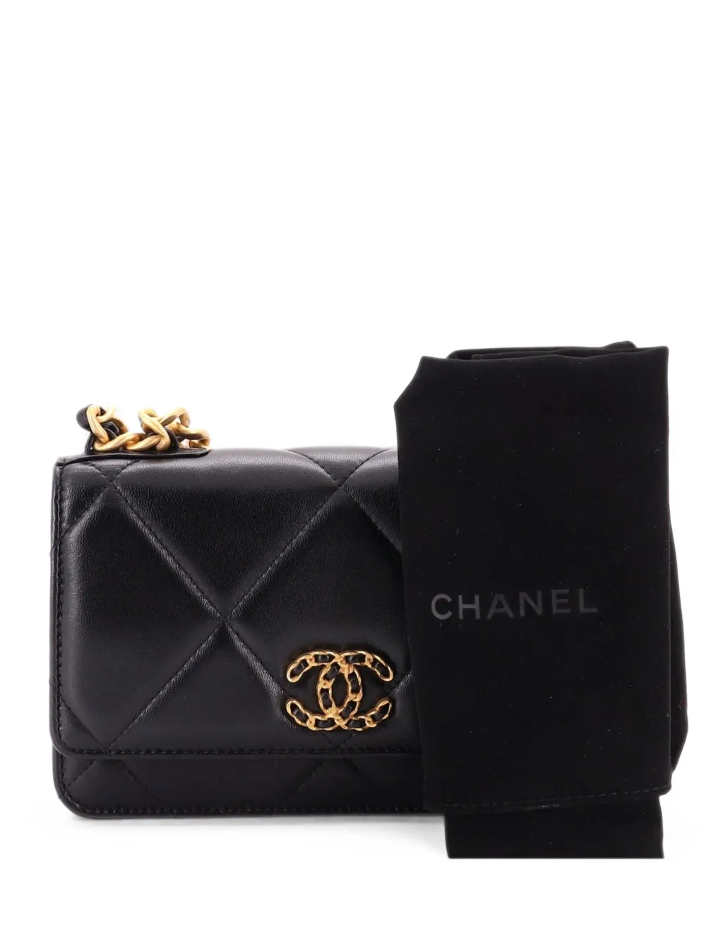 CHANEL Pre-Owned 19 Wallet on Chain Quilted Lambskin crossbody bag - Nero