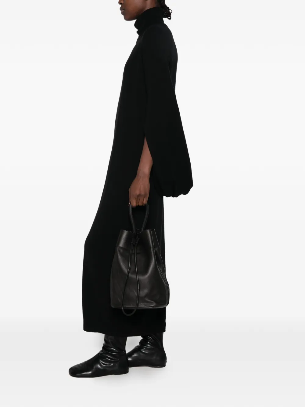 Uma Wang Wrap high-neck raglan-sleeve maxi dress Zwart