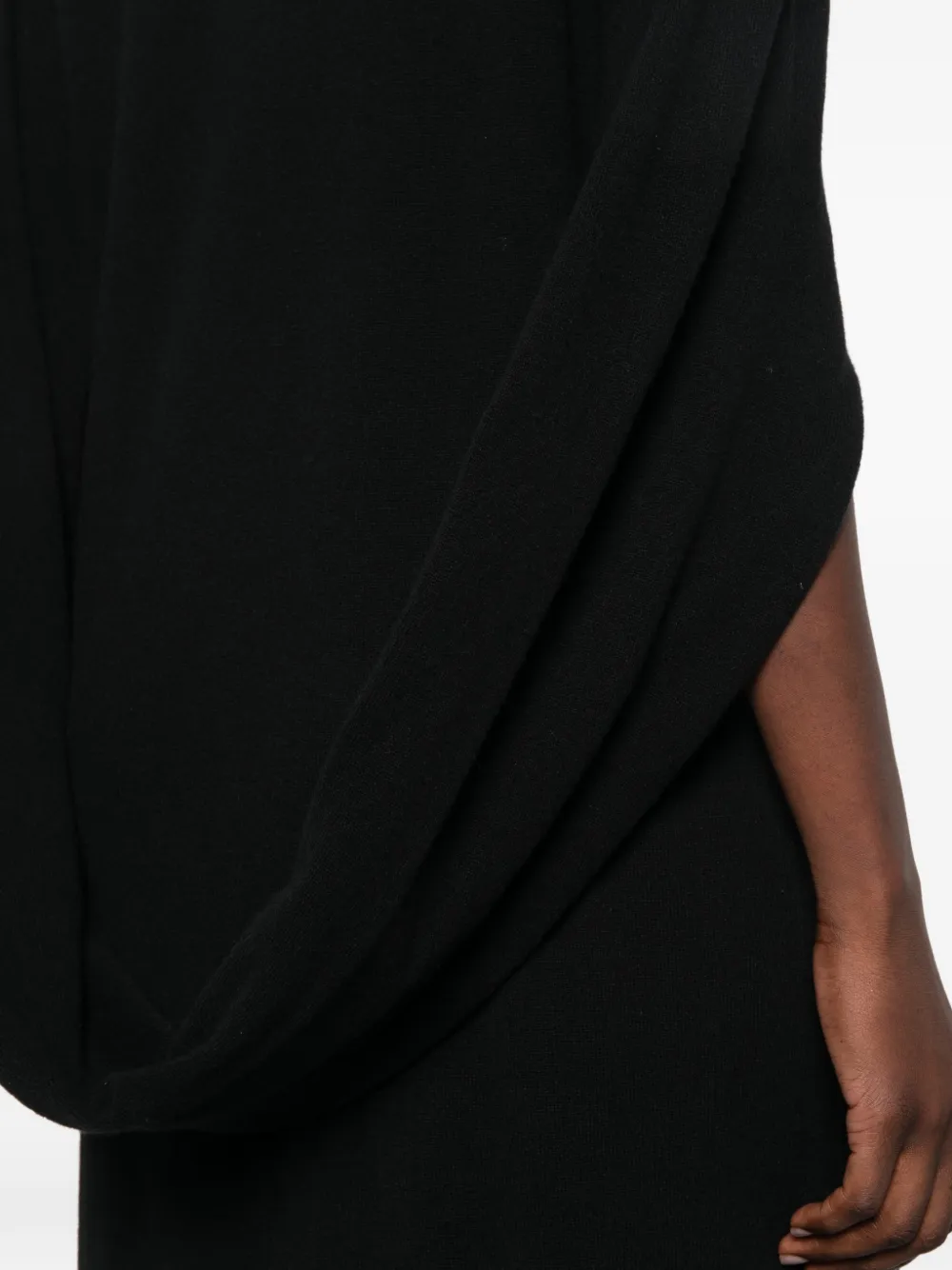 Uma Wang Wrap high-neck raglan-sleeve maxi dress Zwart