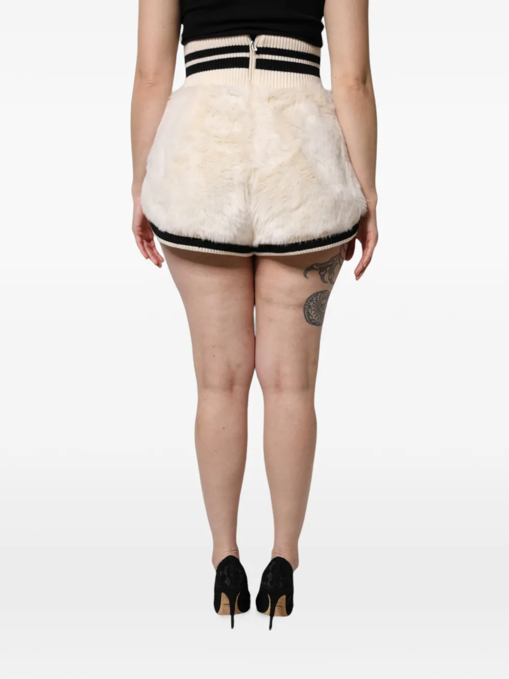 Dolce & Gabbana Gestreepte shorts van imitatiebont Beige
