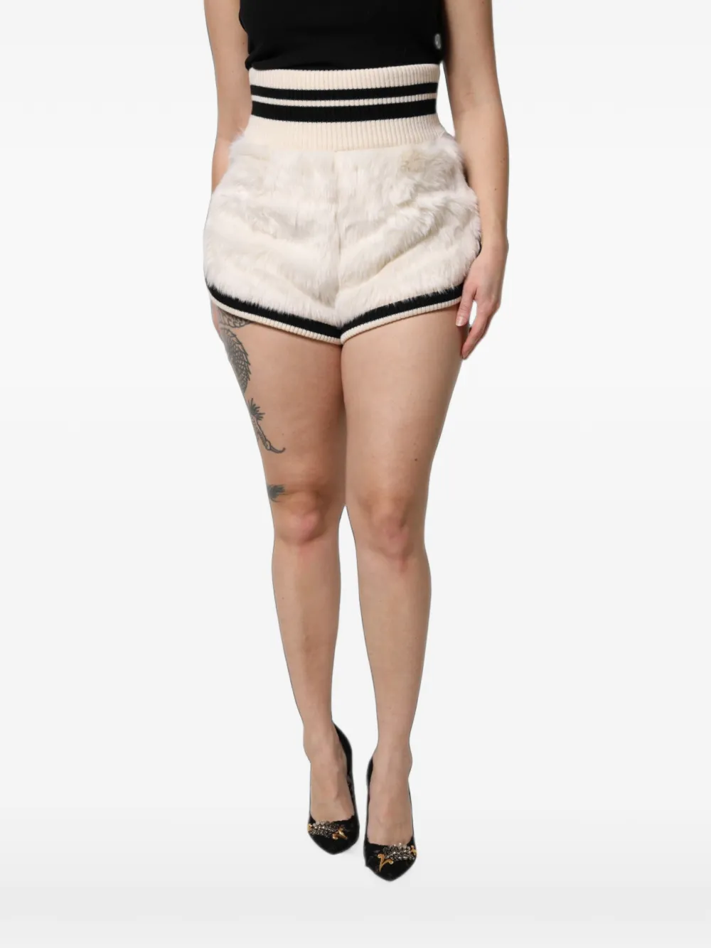 Dolce & Gabbana Gestreepte shorts van imitatiebont Beige