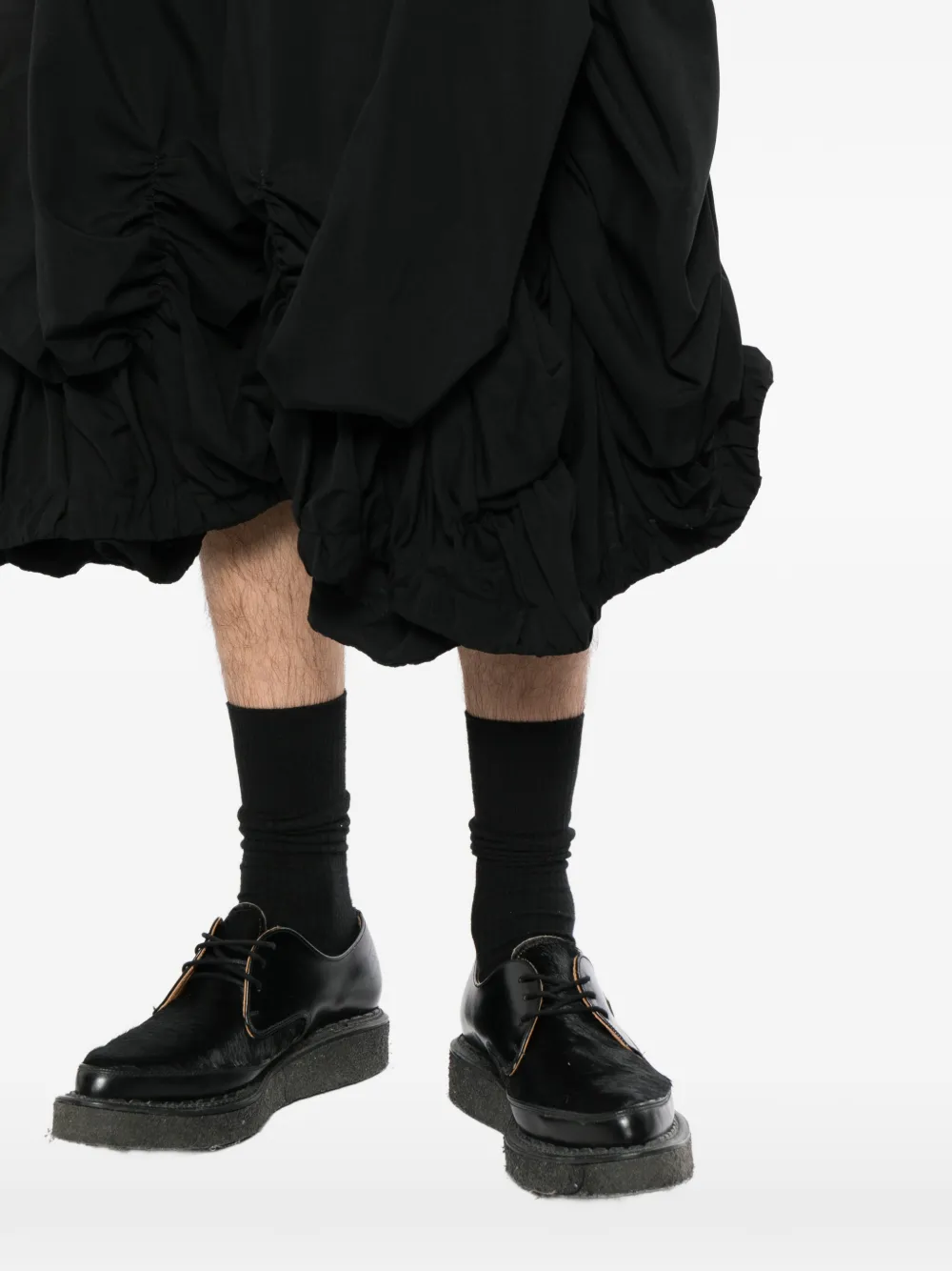 Comme des Garçons Homme Plus ruched tiered shorts Zwart
