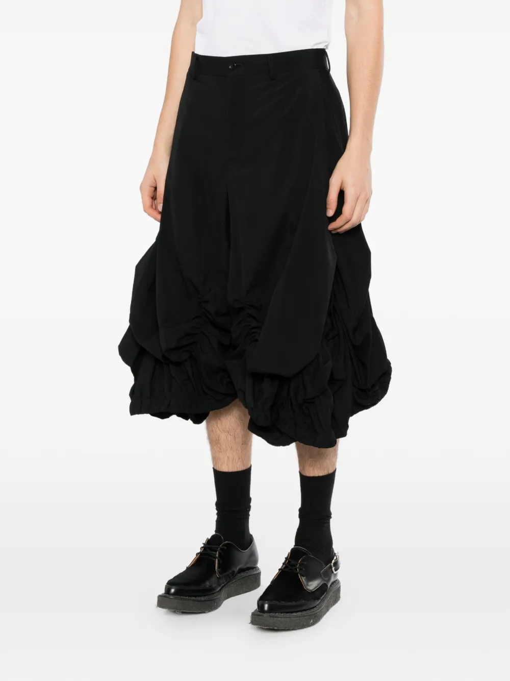 Comme des Garçons Homme Plus ruched tiered shorts Zwart
