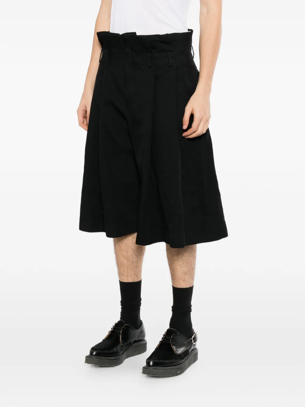 Comme des Garçons Homme Plus pleated wide-leg shorts Zwart