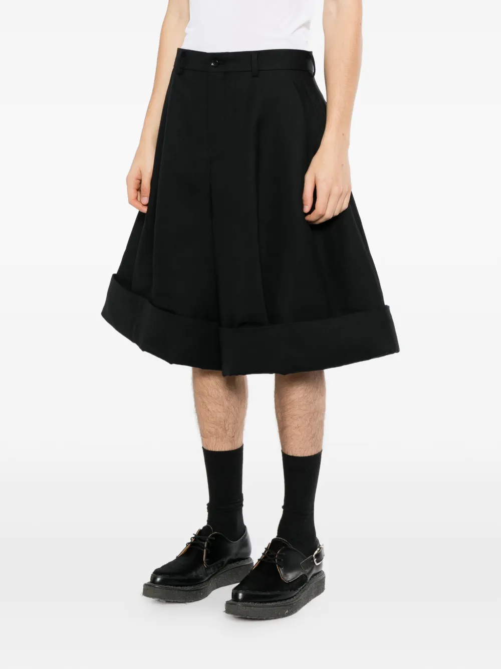 Comme des Garçons Homme Plus pleated turn-up shorts Zwart